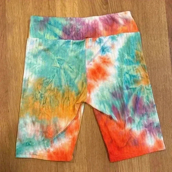 Fit In Tie Dye Biking shorts multicolored- Size Medium - Picture 3 of 3